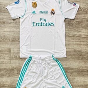 Mens White Real Madrid Soccer Jersey Set